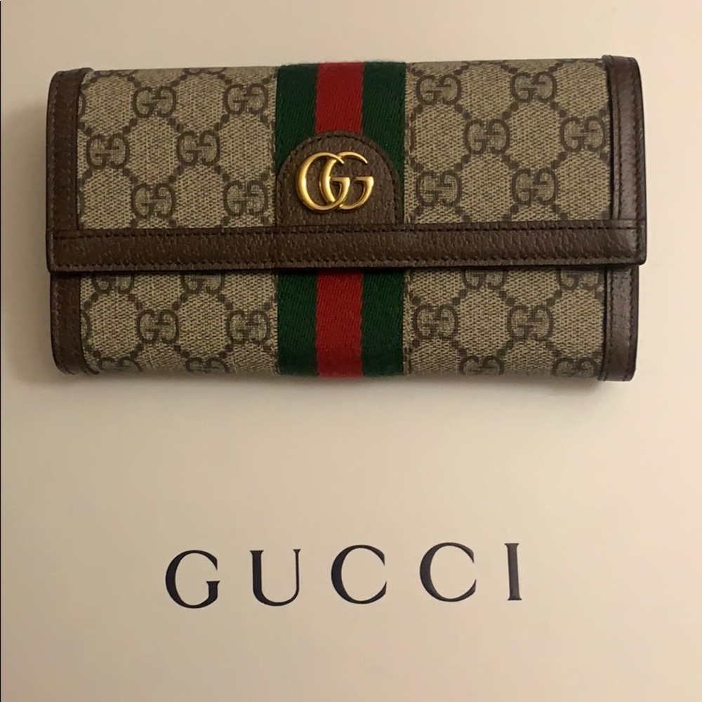 Gucci Supreme Flap Wallet